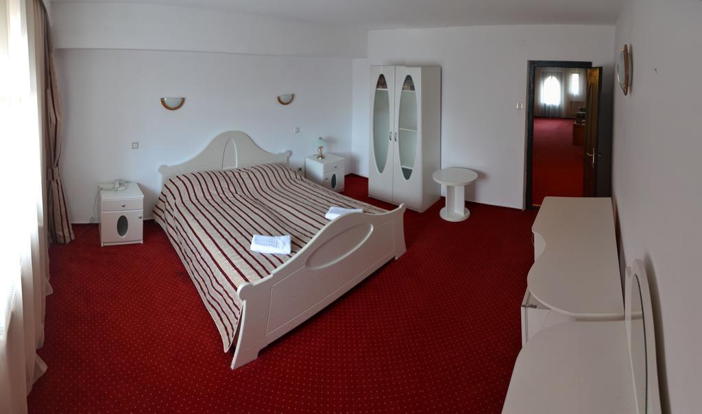 Hotel Marion Padurea Rotunda*** Reghin Room photo